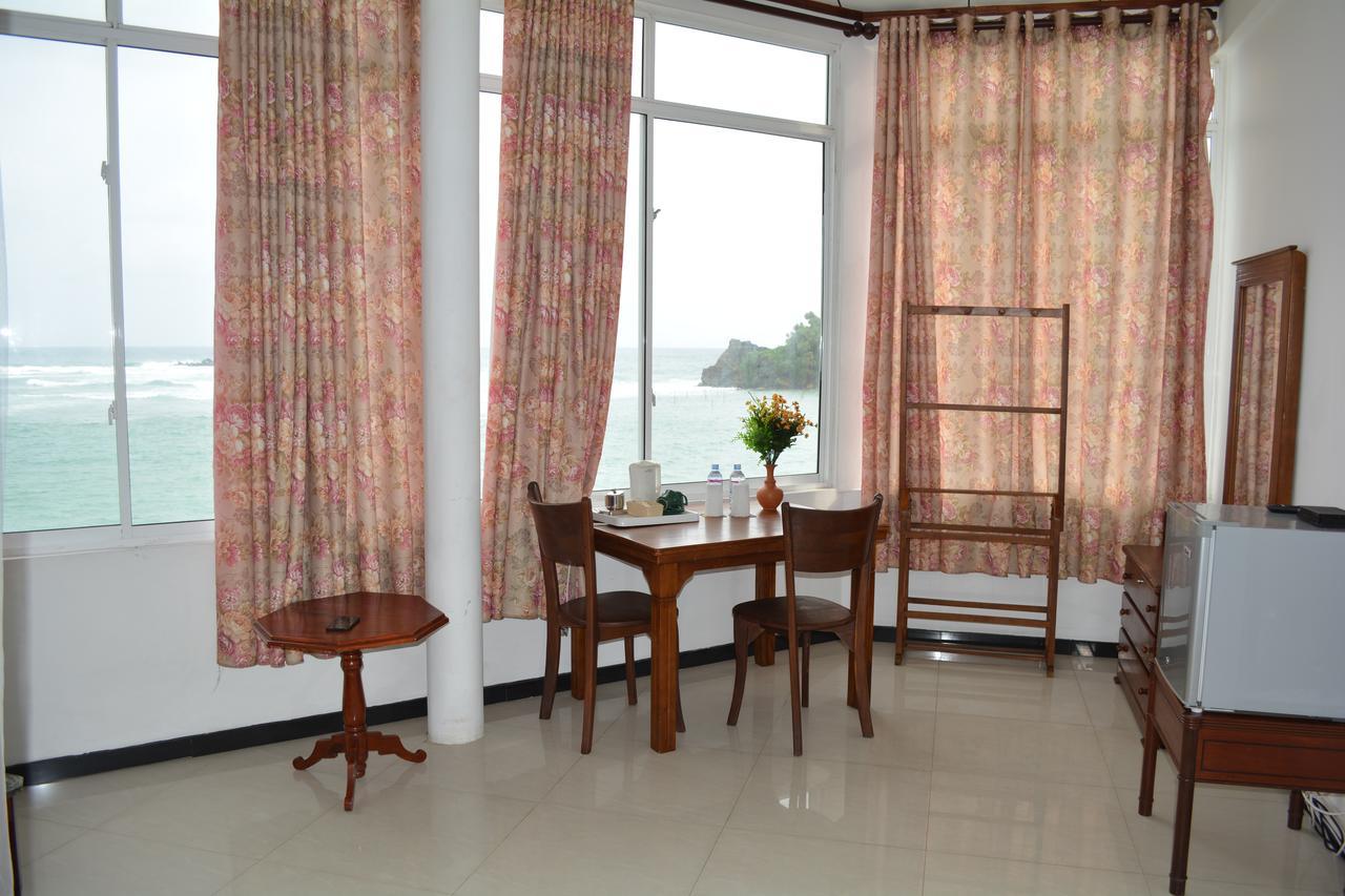 Sayurima Beach Hotel Ahangama Dış mekan fotoğraf